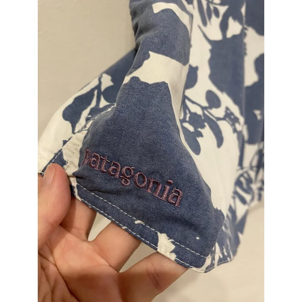 Patagonia Swim Trunks Board Shorts Mens 36 Blue Floral Hawaiian Print Nylon